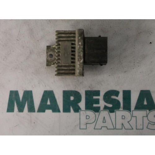 Renault - Trafic - Glow plug relay