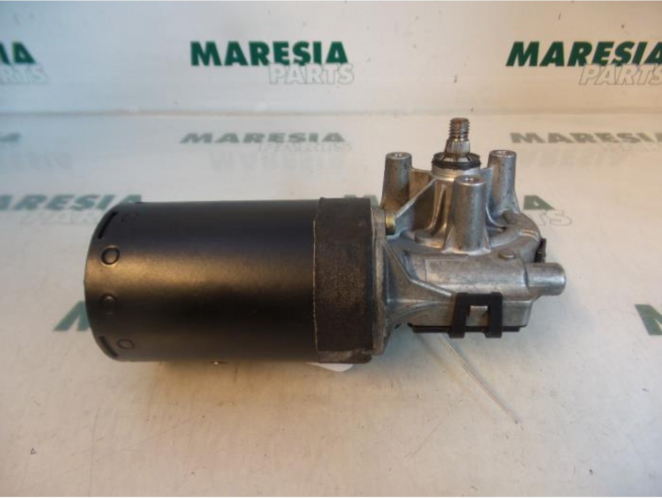 Peugeot - 206 - Front wiper motor