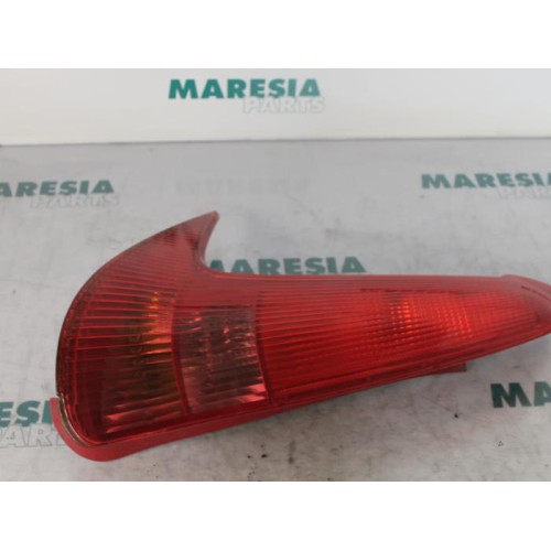 Peugeot - 206 - Achterlicht links