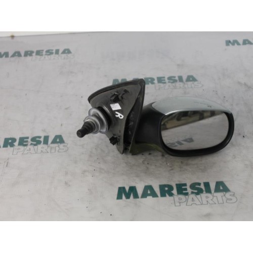 Peugeot - 206 - Wing mirror, right