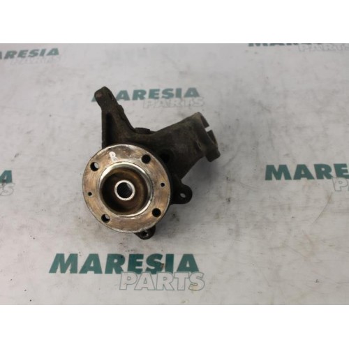 Peugeot - 206 - Knuckle, front right