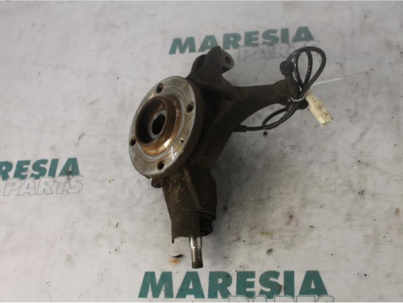 Peugeot - 307 - Knuckle, front left