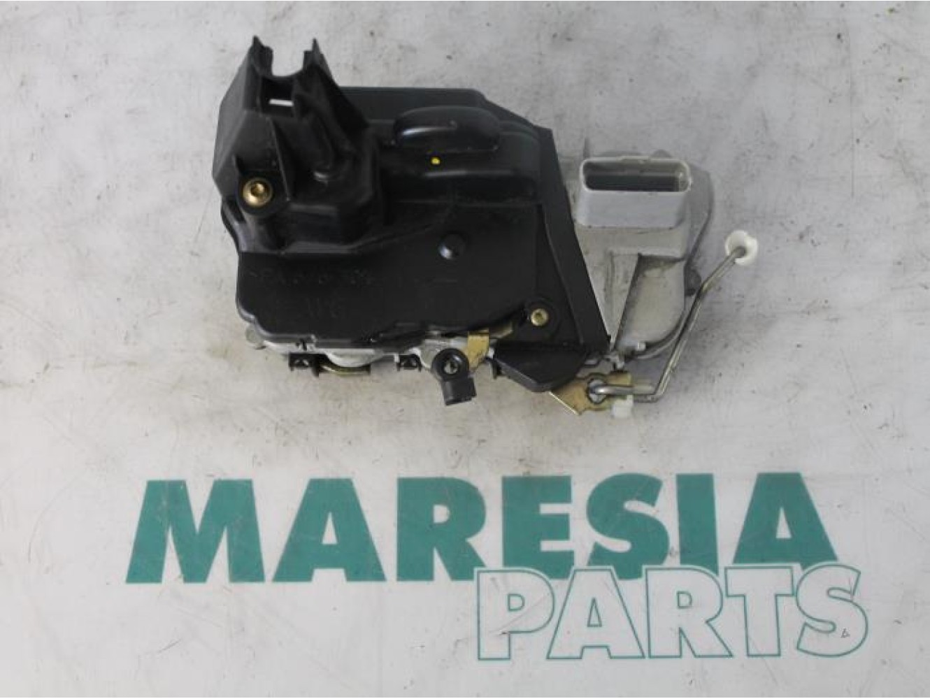 Peugeot - 307 - Door lock mechanism 4-door, front left