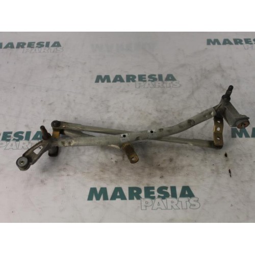 Renault - Megane - Wiper mechanism