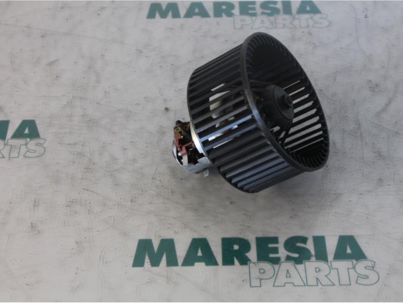 Renault - Clio - Heating and ventilation fan motor