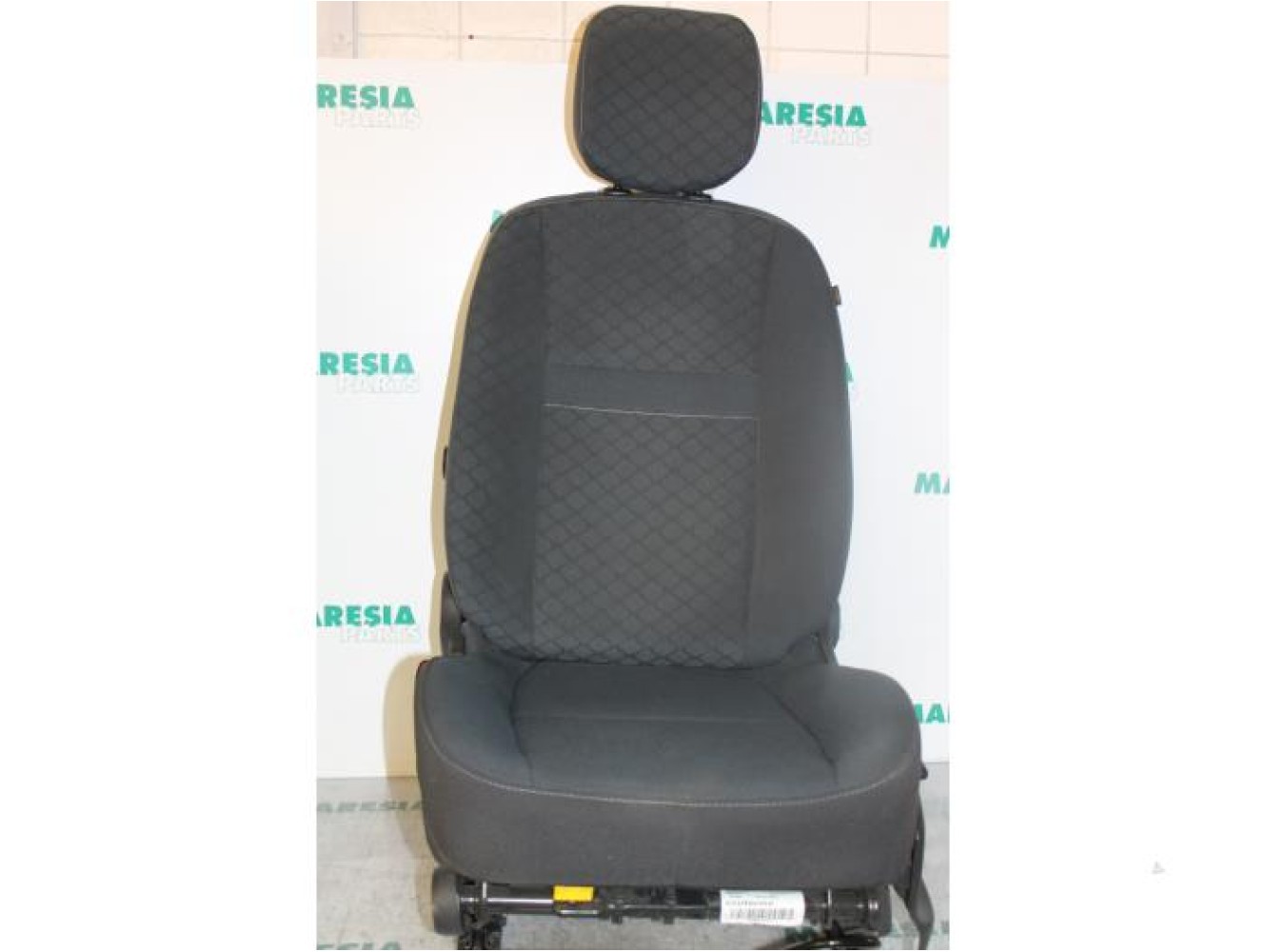 Renault - Megane Scenic - Seat, left