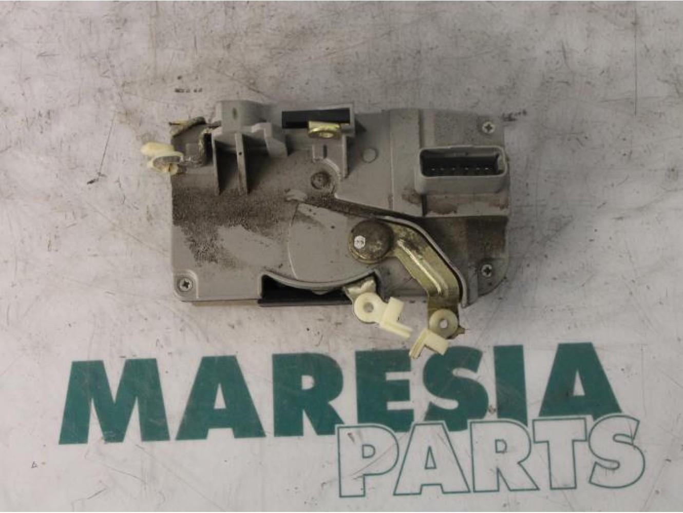 Citroen - C5 - Door lock mechanism 4-door, front left