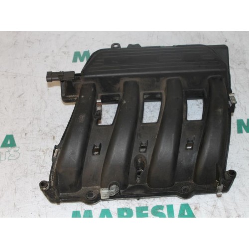 Renault - Clio - Intake manifold