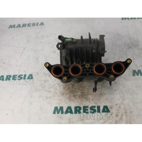 Peugeot - 206 - Intake manifold
