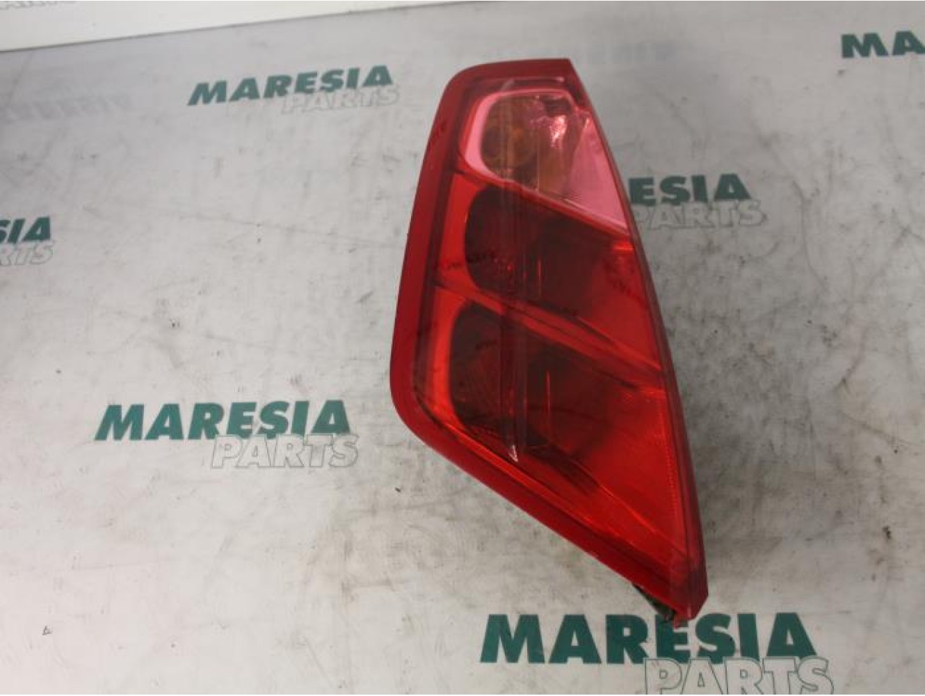 Fiat - Punto - Achterlicht links