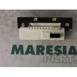 Renault - Clio - Display Interieur