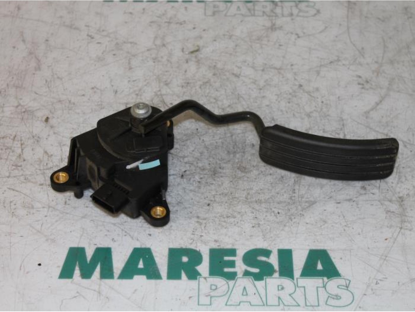 Renault - Clio - Throttle pedal position sensor