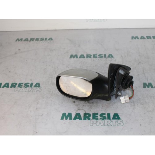 Peugeot - 206 - Wing mirror, left