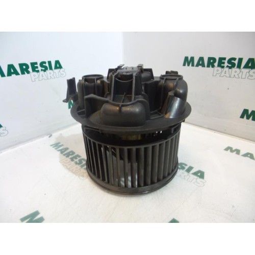 Renault - Megane - Heating and ventilation fan motor