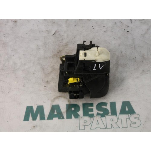 Renault - Clio - Door lock mechanism 2-door, left