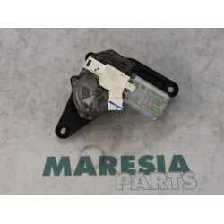 Renault - Clio - Rear wiper motor