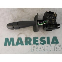 Renault - Clio - Indicator switch