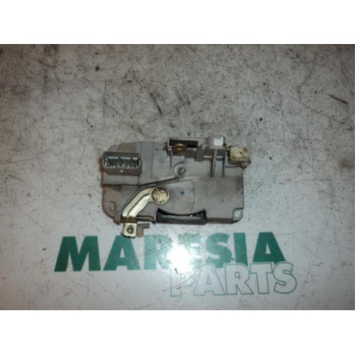 Citroen - C5 - Front door lock mechanism 4-door, right