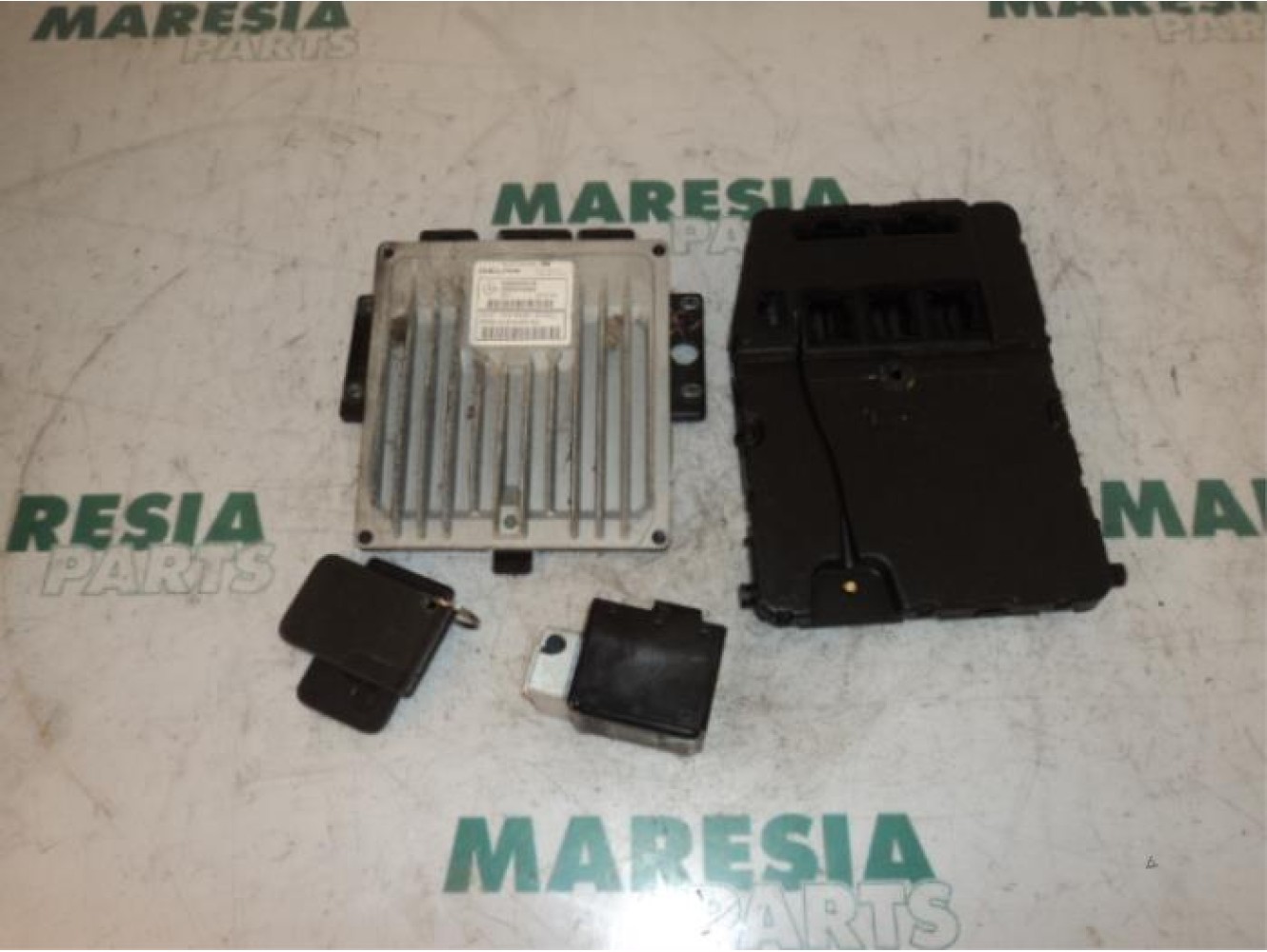 Renault - Megane Scenic - Engine management computer