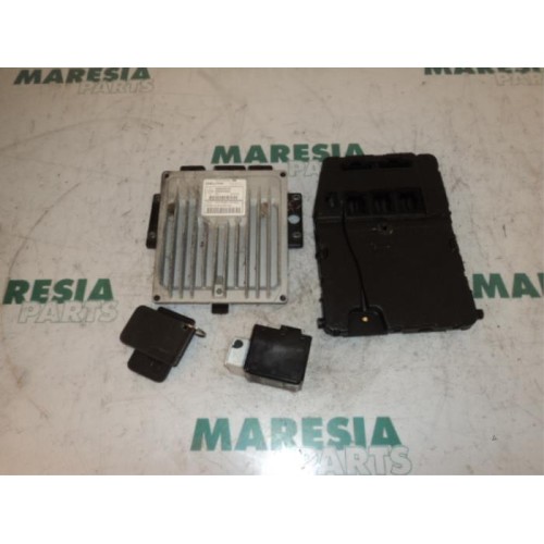 Renault - Megane Scenic - Engine management computer