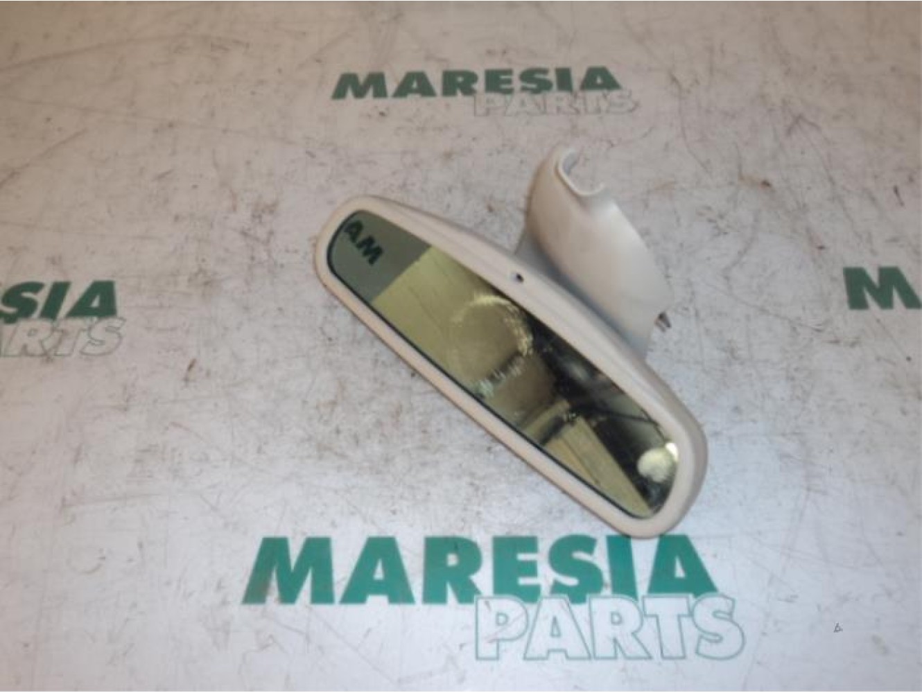 Renault - Megane Scenic - Rear view mirror
