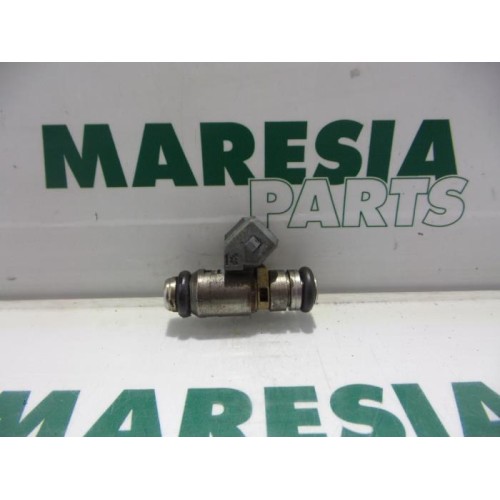 Renault - Megane Scenic - Injector (petrol injection)