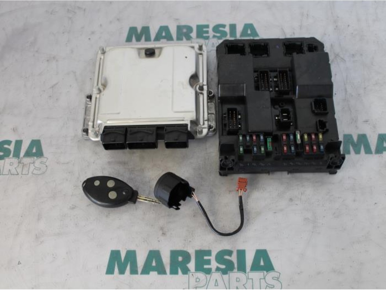Citroen - C5 - Engine management computer