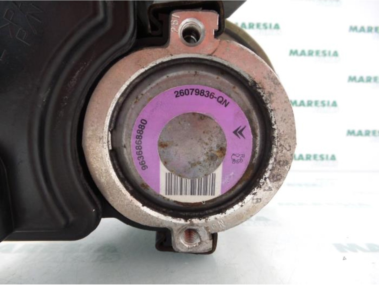 Peugeot - 206 - Power steering pump