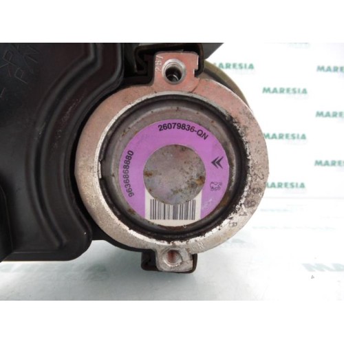 Peugeot - 206 - Power steering pump