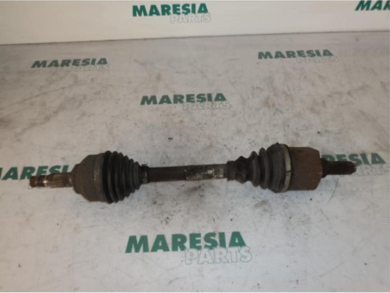 Citroen - C5 - Aandrijfas links-voor