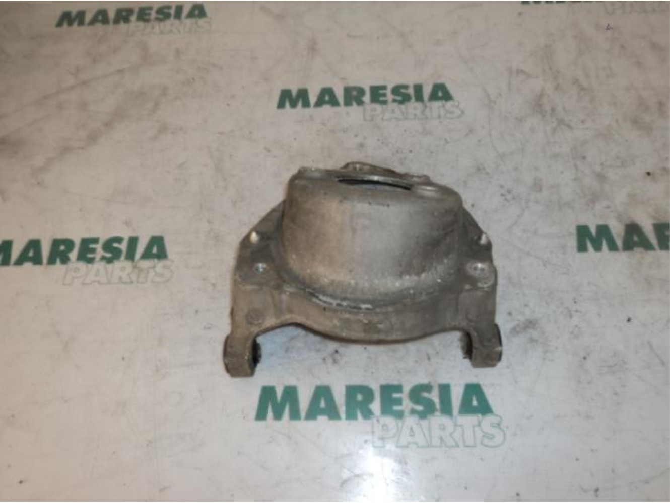 Citroen - C5 - Front upper wishbone, left