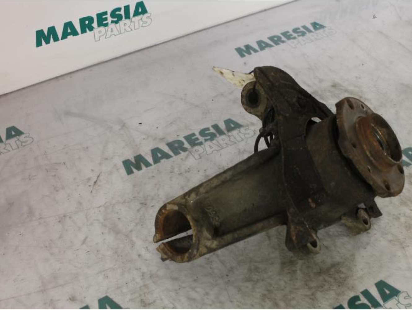 Citroen - Jumper - Achsschenkel links vorne