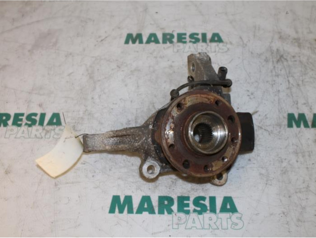 Fiat - Croma - Fusee links-voor
