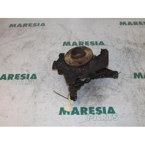 Fiat - Punto - Fusee links-voor