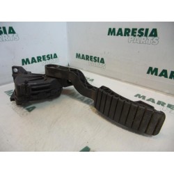 Renault - Laguna - Throttle pedal position sensor