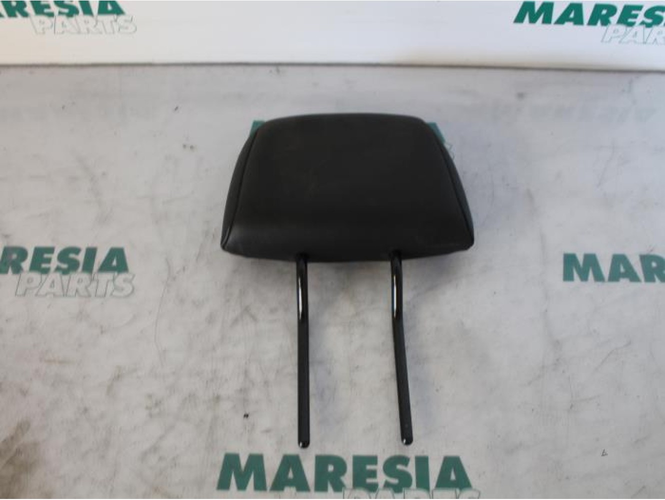 Peugeot - 307 - Headrest