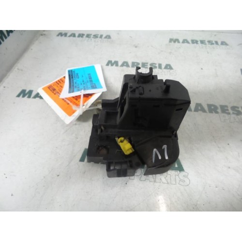 Renault - Megane Scenic - Door lock mechanism 4-door, front left