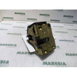 Renault - Megane Scenic - Rear door mechanism 4-door, right