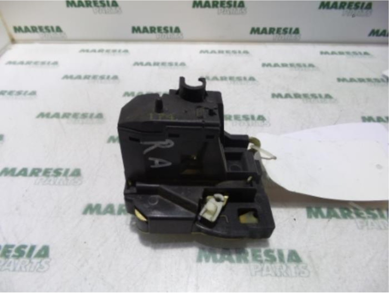 Renault - Megane Scenic - Rear door mechanism 4-door, right