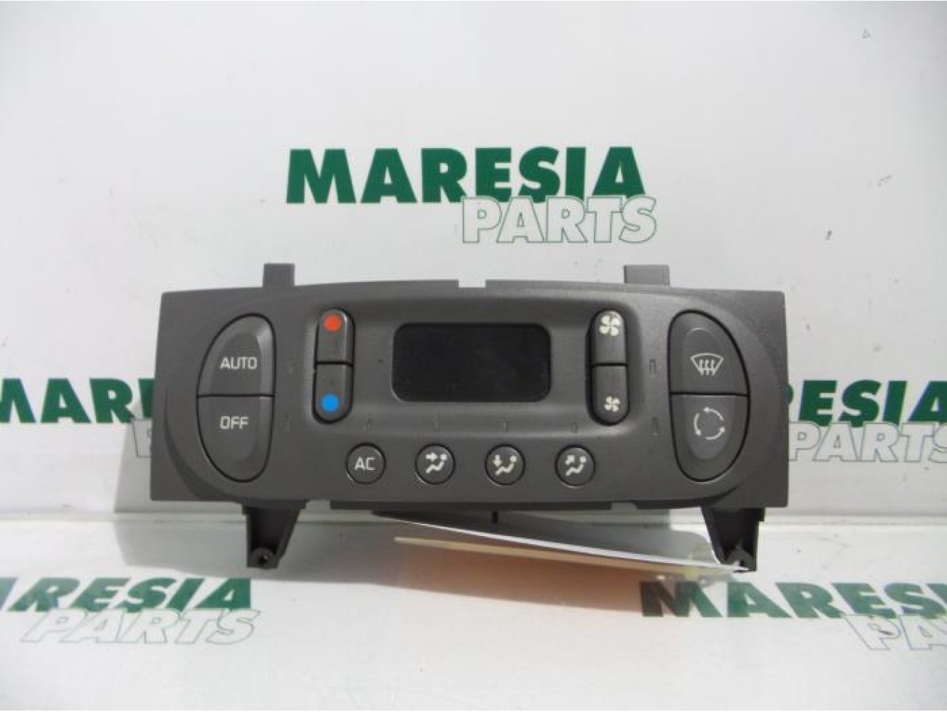 Renault - Megane Scenic - Panneau de commandes chauffage