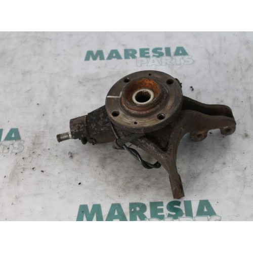 Peugeot - 307 - Knuckle, front left