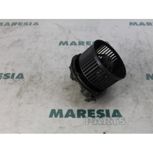 Renault - Megane - Heating and ventilation fan motor