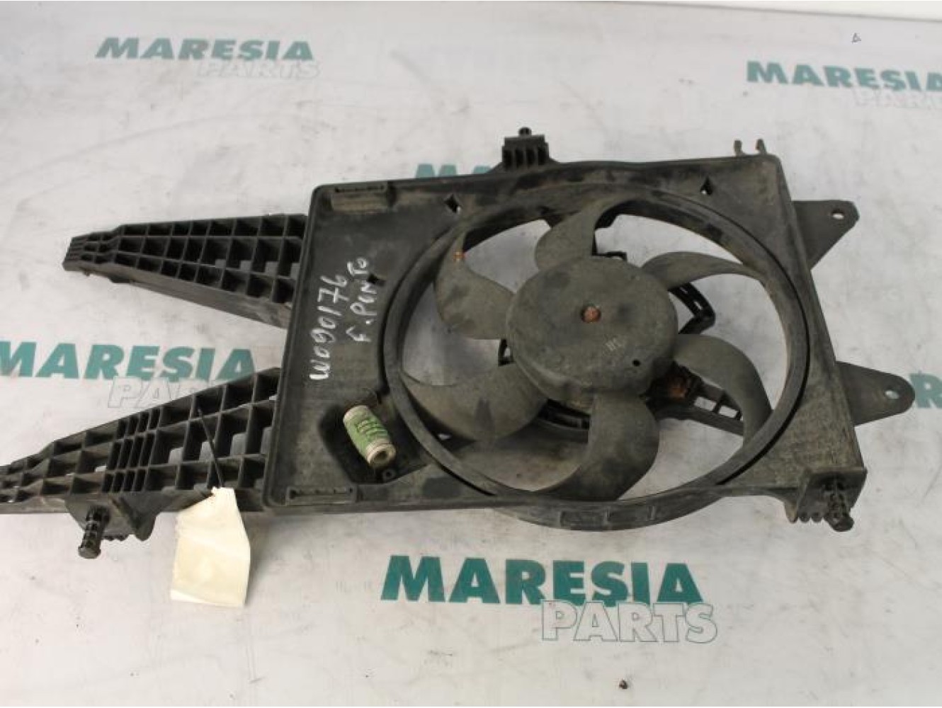 Fiat - Punto - Kühlgebläse Motor