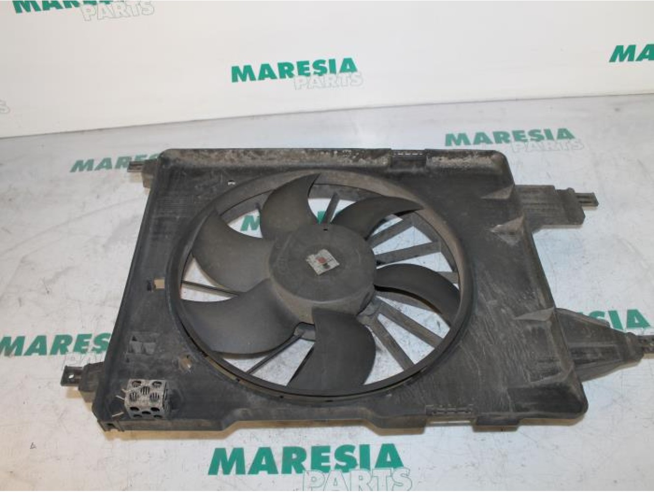 Renault - Megane - Fan motor