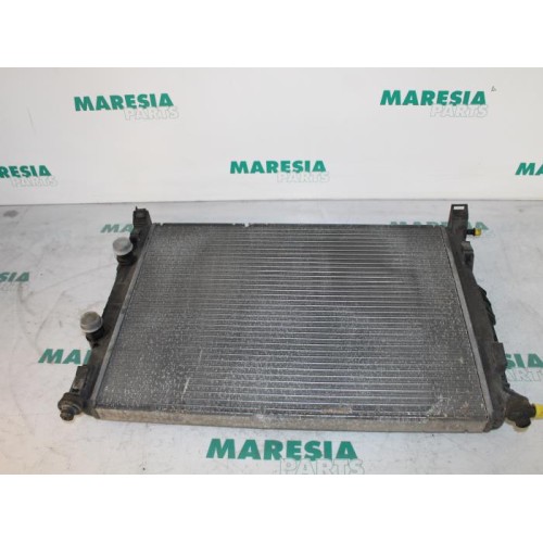 Renault - Megane - Radiator
