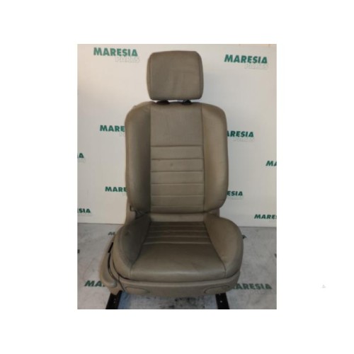 Renault - Megane - Seat, right
