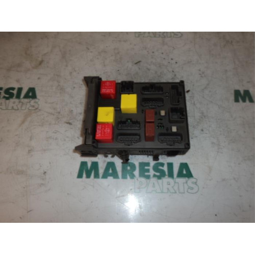 Renault - Espace - Fuse box