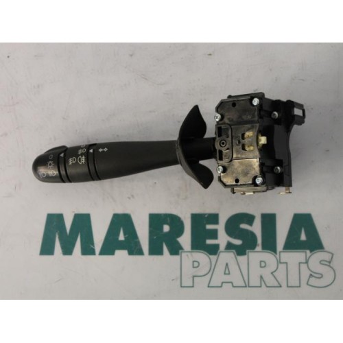 Renault - Megane Scenic - Indicator switch