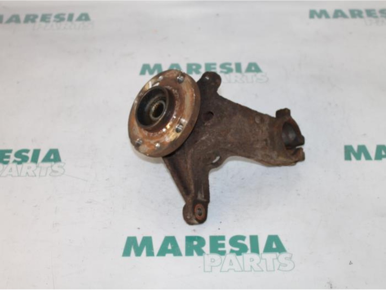 Peugeot - 206 - Knuckle, front left