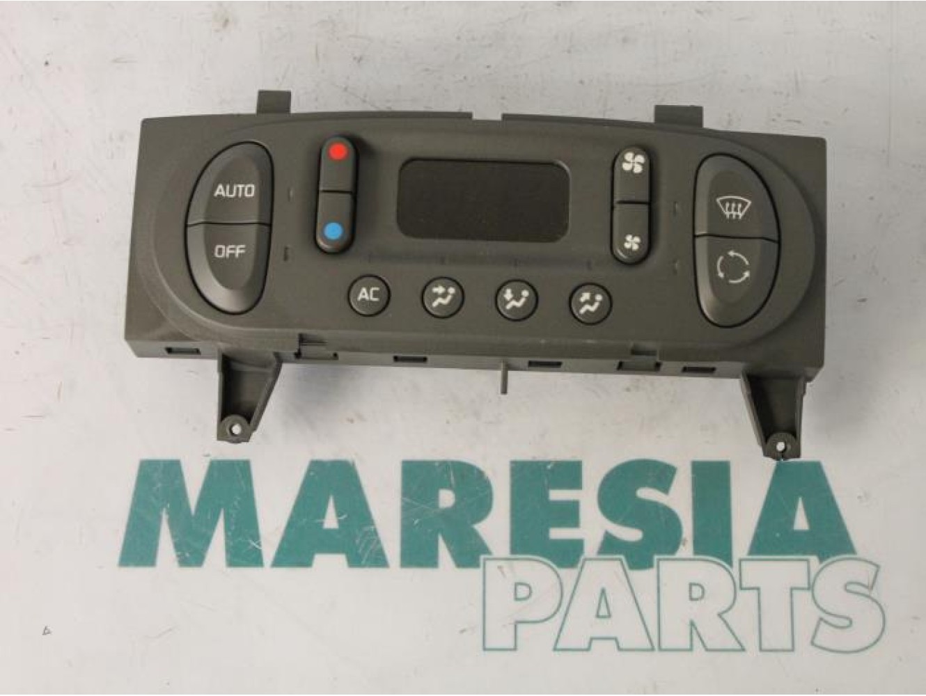 Renault - Megane Scenic - Heater control panel